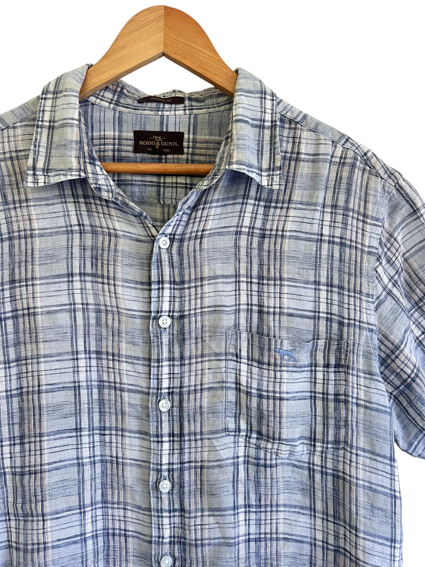 100% Linen Rodd & Gunn Button Up